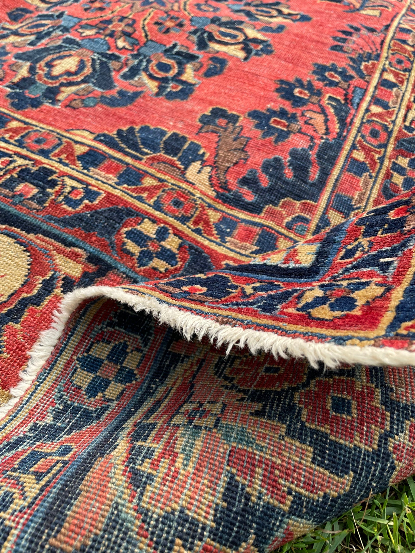 NASREEN  11' 6" x 8' 7" Antique SAROUK