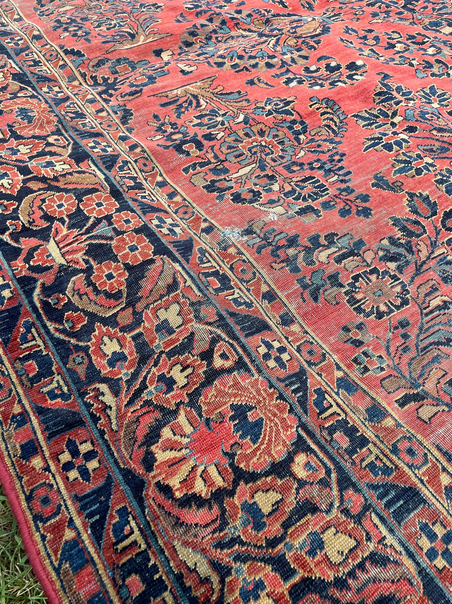 NASREEN  11' 6" x 8' 7" Antique SAROUK