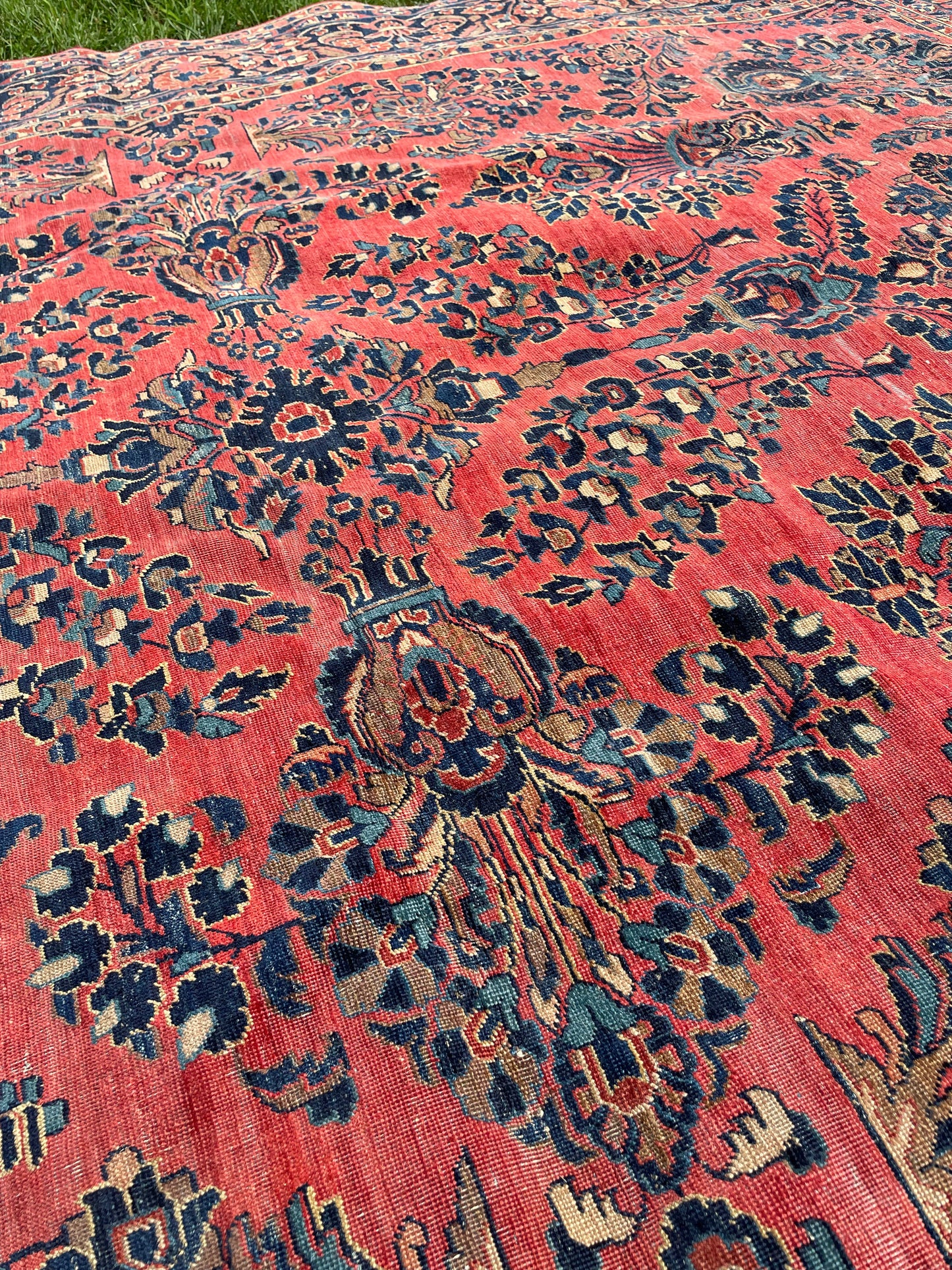 NASREEN  11' 6" x 8' 7" Antique SAROUK