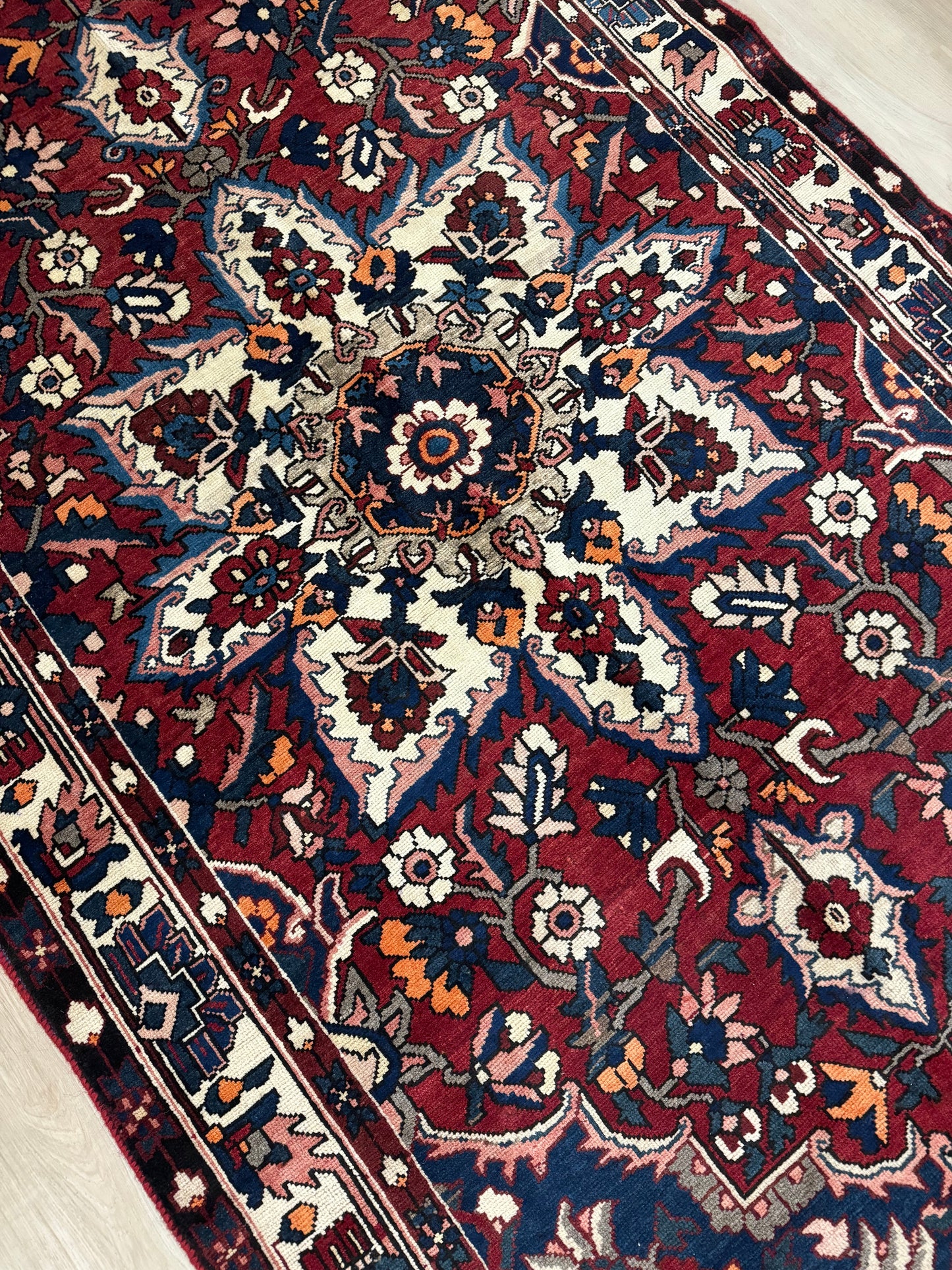 AUGUSTA 8' 3″ x 4′ 1″ ft. VINTAGE  RUG