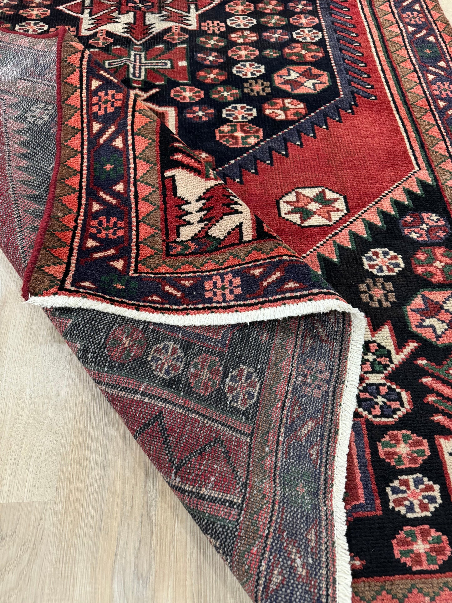KHALID 7' 5″ x 4′ 3″ ft. VINTAGE RUG