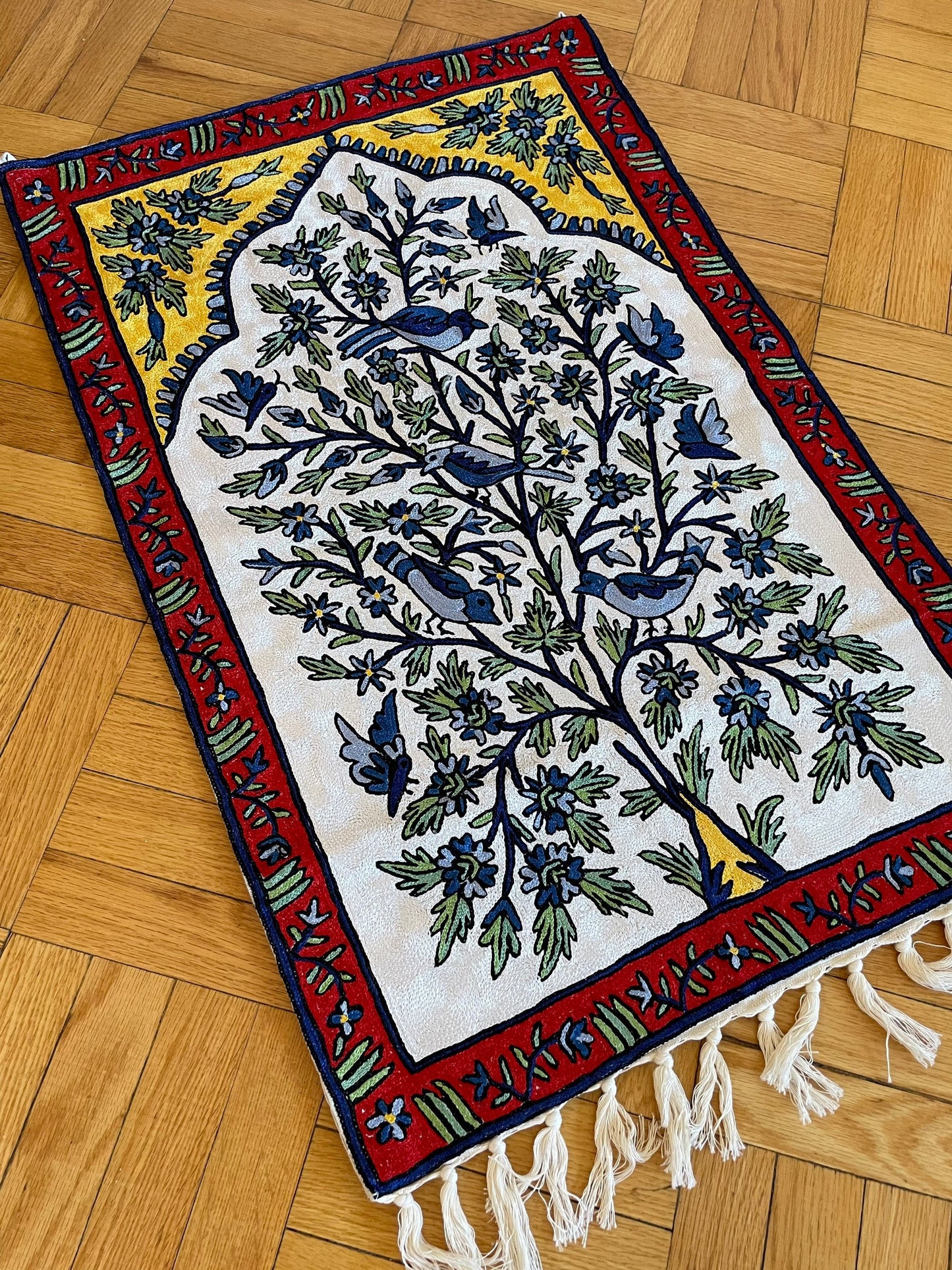 Kashmir 2' 1" x1' 1" Silk Rugs