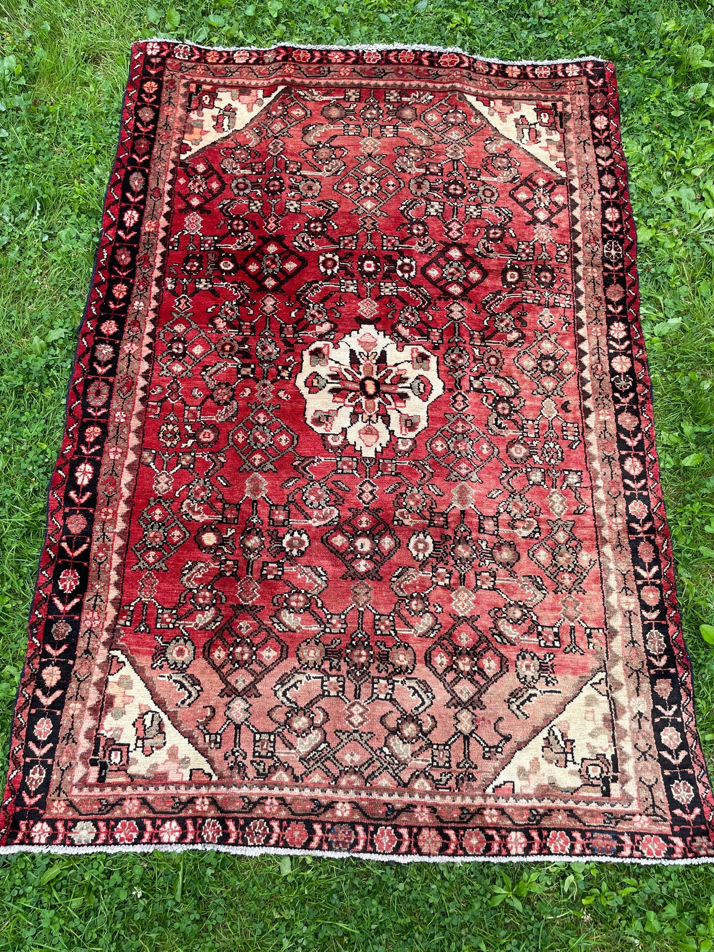 SOHRAB 6' 5”x 4' 3”ft HAMADAN tribal rug